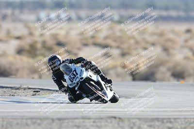 media/Dec-07-2025-CVMA (Sun) [[3e7d2de5dc]]/Race 12- Formula 40 MW and LW/